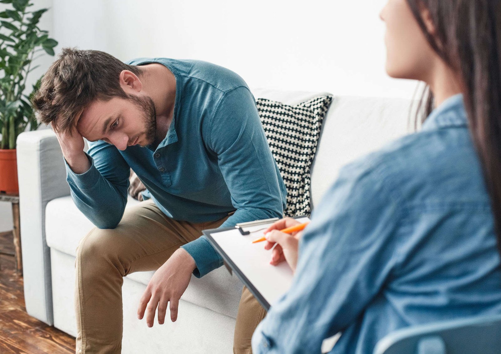 mental-health-doctor_iStock mental-health-doctor_iStock